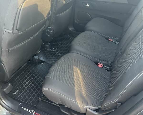 Сірий Сітроен С4 Пікассо, об'ємом двигуна 1.56 л та пробігом 250 тис. км за 14000 $, фото 13 на Automoto.ua