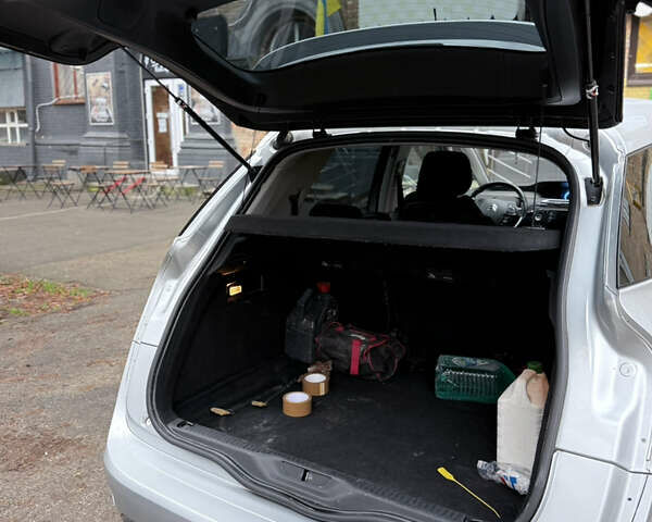 Сірий Сітроен С4 Пікассо, об'ємом двигуна 1.56 л та пробігом 170 тис. км за 10500 $, фото 19 на Automoto.ua