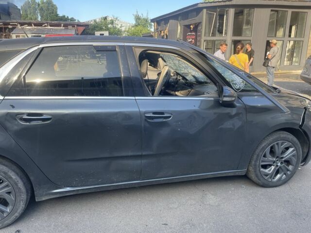 Сірий Сітроен С4 Пікассо, об'ємом двигуна 1.6 л та пробігом 250 тис. км за 5797 $, фото 2 на Automoto.ua