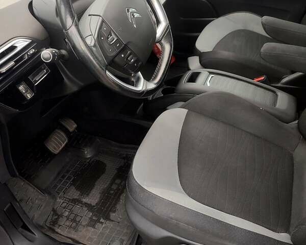 Серый Ситроен С4 Пикассо, объемом двигателя 1.56 л и пробегом 228 тыс. км за 12500 $, фото 23 на Automoto.ua