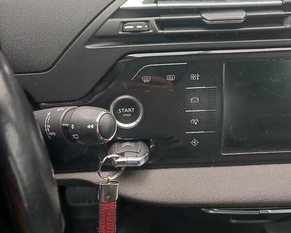 Серый Ситроен С4 Пикассо, объемом двигателя 1.56 л и пробегом 228 тыс. км за 12500 $, фото 28 на Automoto.ua