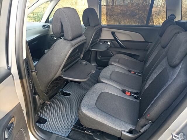 Серый Ситроен С4 Пикассо, объемом двигателя 2 л и пробегом 174 тыс. км за 13850 $, фото 6 на Automoto.ua