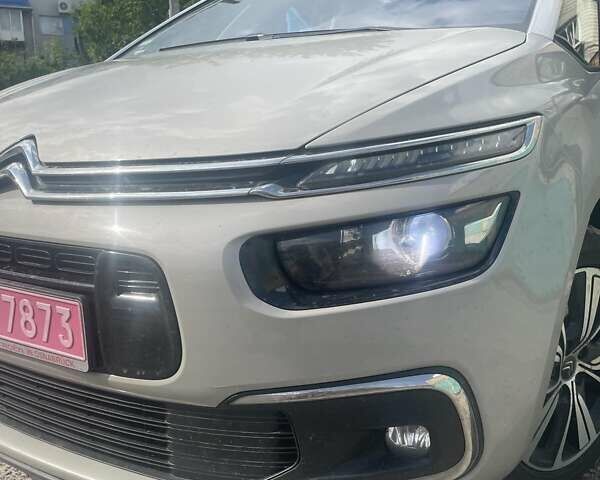 Ситроен С4 Пикассо 2017 в Ровно на Automoto.ua Серый Ситроен С4 Пикассо, объемом двигателя 2 л и пробегом 224 тыс. км за 12950 $, фото 5 на Automoto.ua