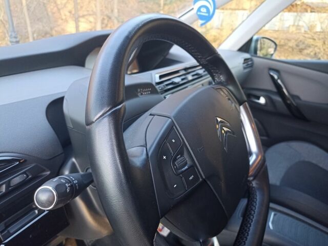 Серый Ситроен С4 Пикассо, объемом двигателя 2 л и пробегом 174 тыс. км за 13850 $, фото 7 на Automoto.ua