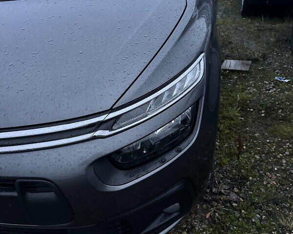 Серый Ситроен С4 Пикассо, объемом двигателя 1.6 л и пробегом 171 тыс. км за 12999 $, фото 2 на Automoto.ua