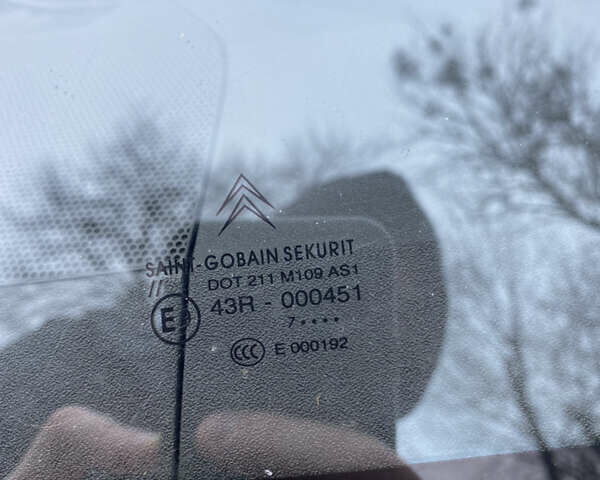 Сірий Сітроен С4 Пікассо, об'ємом двигуна 1.56 л та пробігом 283 тис. км за 5300 $, фото 28 на Automoto.ua