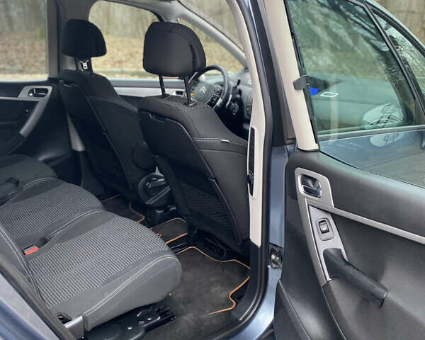Сірий Сітроен С4 Пікассо, об'ємом двигуна 1.56 л та пробігом 283 тис. км за 5300 $, фото 20 на Automoto.ua