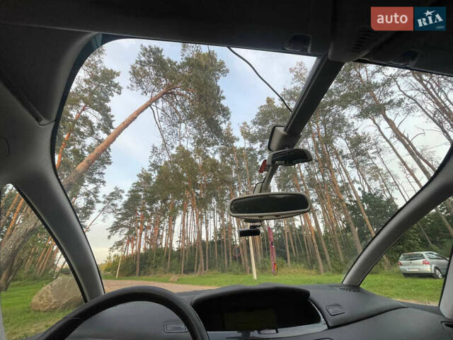 Сірий Сітроен С4 Пікассо, об'ємом двигуна 1.56 л та пробігом 263 тис. км за 5900 $, фото 10 на Automoto.ua