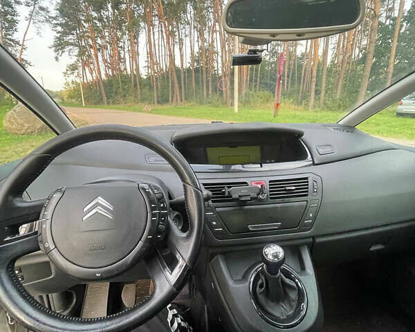 Сірий Сітроен С4 Пікассо, об'ємом двигуна 1.56 л та пробігом 263 тис. км за 5900 $, фото 9 на Automoto.ua
