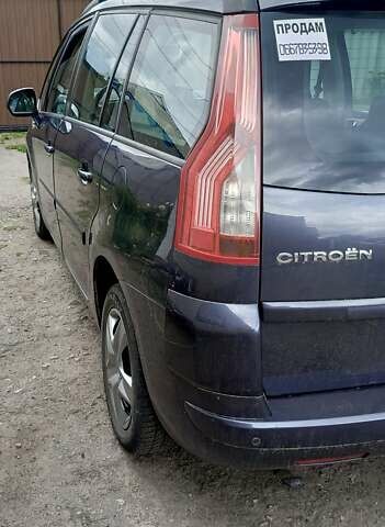 Серый Ситроен С4 Пикассо, объемом двигателя 1.6 л и пробегом 205 тыс. км за 5400 $, фото 3 на Automoto.ua