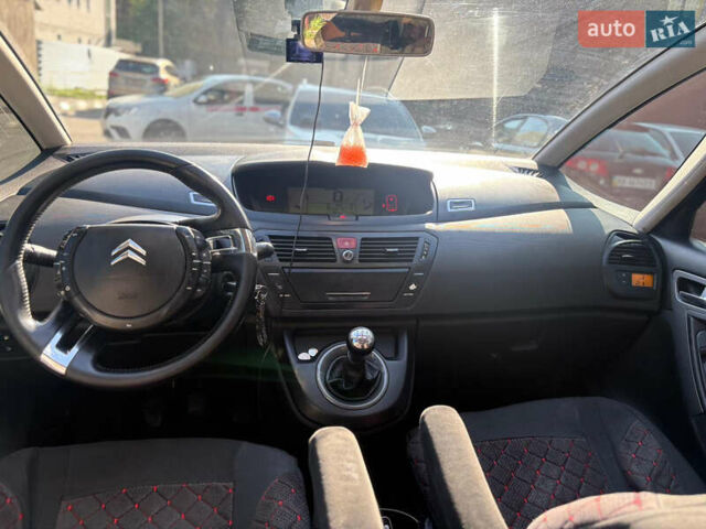 Серый Ситроен С4 Пикассо, объемом двигателя 1.56 л и пробегом 242 тыс. км за 5700 $, фото 16 на Automoto.ua