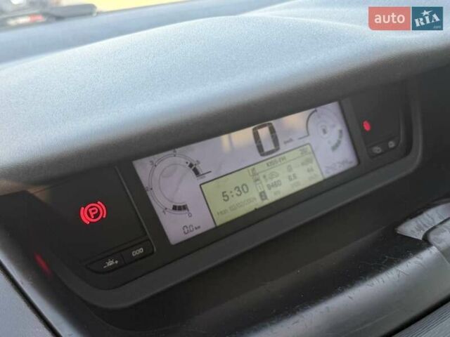 Ситроен С4 Пикассо 2008 в Харькове на Automoto.ua Серый Ситроен С4 Пикассо, объемом двигателя 1.56 л и пробегом 242 тыс. км за 6700 $, фото 24 на Automoto.ua