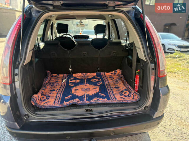 Серый Ситроен С4 Пикассо, объемом двигателя 1.56 л и пробегом 242 тыс. км за 5700 $, фото 17 на Automoto.ua