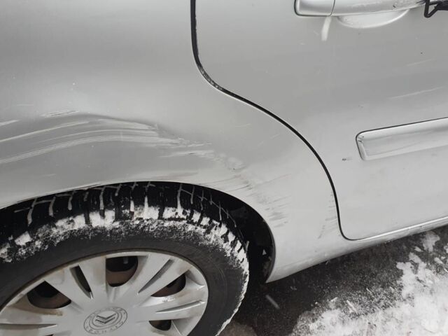 Сірий Сітроен С4 Пікассо, об'ємом двигуна 1.6 л та пробігом 315 тис. км за 5100 $, фото 5 на Automoto.ua