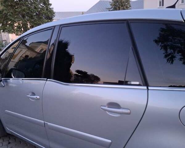 Серый Ситроен С4 Пикассо, объемом двигателя 1.6 л и пробегом 192 тыс. км за 6499 $, фото 3 на Automoto.ua