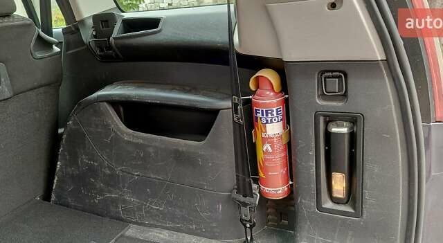 Серый Ситроен С4 Пикассо, объемом двигателя 1.6 л и пробегом 205 тыс. км за 5400 $, фото 31 на Automoto.ua