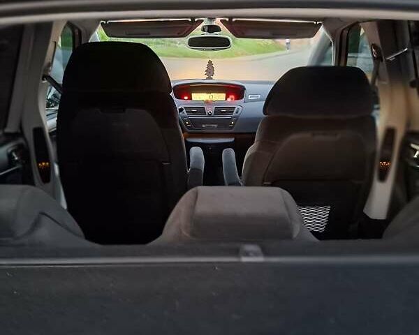 Серый Ситроен С4 Пикассо, объемом двигателя 1.6 л и пробегом 192 тыс. км за 6499 $, фото 12 на Automoto.ua