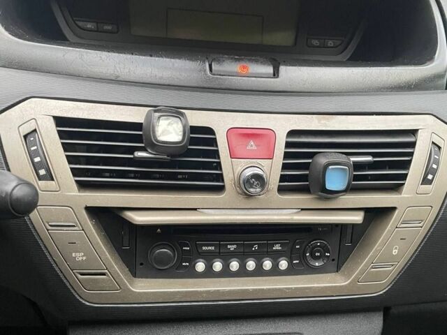 Сірий Сітроен С4 Пікассо, об'ємом двигуна 1.6 л та пробігом 297 тис. км за 4400 $, фото 5 на Automoto.ua