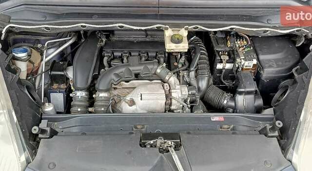 Серый Ситроен С4 Пикассо, объемом двигателя 1.6 л и пробегом 205 тыс. км за 5400 $, фото 28 на Automoto.ua