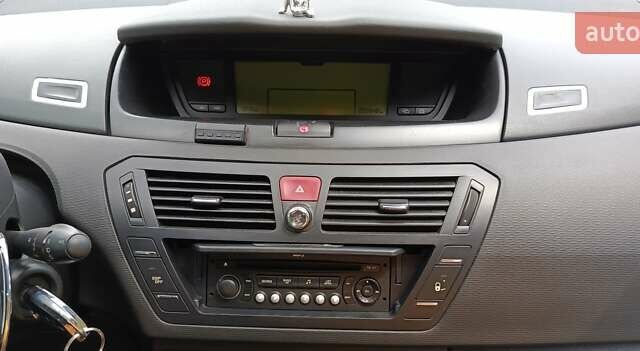 Серый Ситроен С4 Пикассо, объемом двигателя 1.6 л и пробегом 205 тыс. км за 5400 $, фото 40 на Automoto.ua