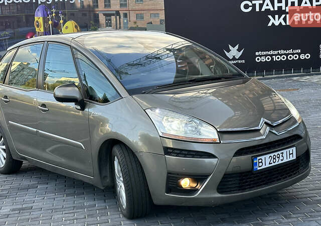 Серый Ситроен С4 Пикассо, объемом двигателя 1.6 л и пробегом 282 тыс. км за 5800 $, фото 6 на Automoto.ua