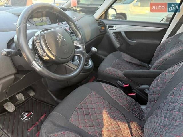 Ситроен С4 Пикассо 2008 в Харькове на Automoto.ua Серый Ситроен С4 Пикассо, объемом двигателя 1.56 л и пробегом 242 тыс. км за 6700 $, фото 15 на Automoto.ua