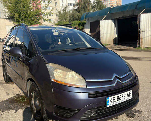 Серый Ситроен С4 Пикассо, объемом двигателя 1.56 л и пробегом 242 тыс. км за 5700 $, фото 2 на Automoto.ua