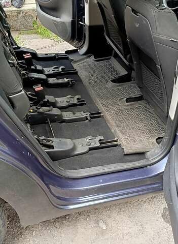 Серый Ситроен С4 Пикассо, объемом двигателя 1.6 л и пробегом 205 тыс. км за 5400 $, фото 7 на Automoto.ua