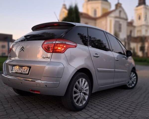 Серый Ситроен С4 Пикассо, объемом двигателя 1.6 л и пробегом 192 тыс. км за 6499 $, фото 4 на Automoto.ua