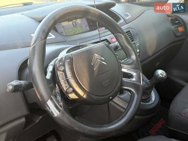 Ситроен С4 Пикассо 2008 в Харькове на Automoto.ua Серый Ситроен С4 Пикассо, объемом двигателя 1.56 л и пробегом 242 тыс. км за 6700 $, фото 21 на Automoto.ua