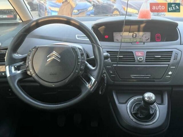 Ситроен С4 Пикассо 2008 в Харькове на Automoto.ua Серый Ситроен С4 Пикассо, объемом двигателя 1.56 л и пробегом 242 тыс. км за 6700 $, фото 23 на Automoto.ua