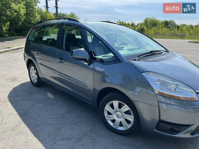 Сірий Сітроен С4 Пікассо, об'ємом двигуна 2 л та пробігом 294 тис. км за 6700 $, фото 4 на Automoto.ua