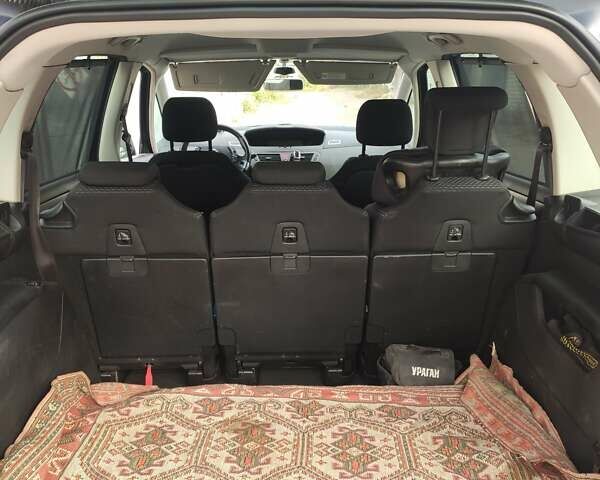 Серый Ситроен С4 Пикассо, объемом двигателя 1.6 л и пробегом 211 тыс. км за 6000 $, фото 2 на Automoto.ua