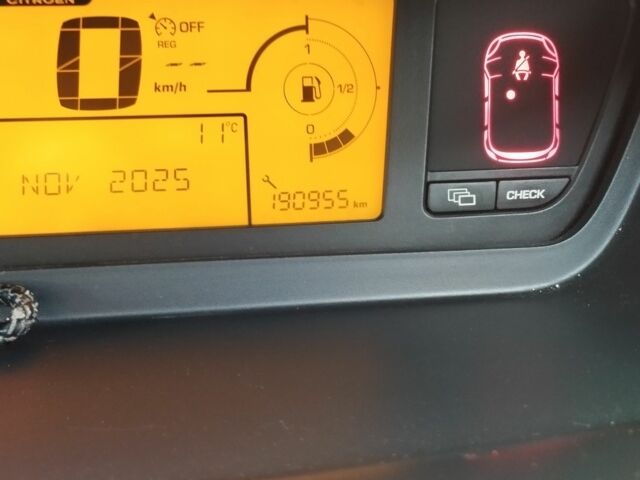 Сірий Сітроен С4 Пікассо, об'ємом двигуна 1.6 л та пробігом 191 тис. км за 4500 $, фото 11 на Automoto.ua