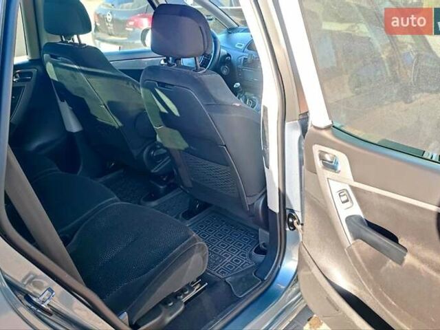 Сірий Сітроен С4 Пікассо, об'ємом двигуна 1.6 л та пробігом 295 тис. км за 5600 $, фото 9 на Automoto.ua