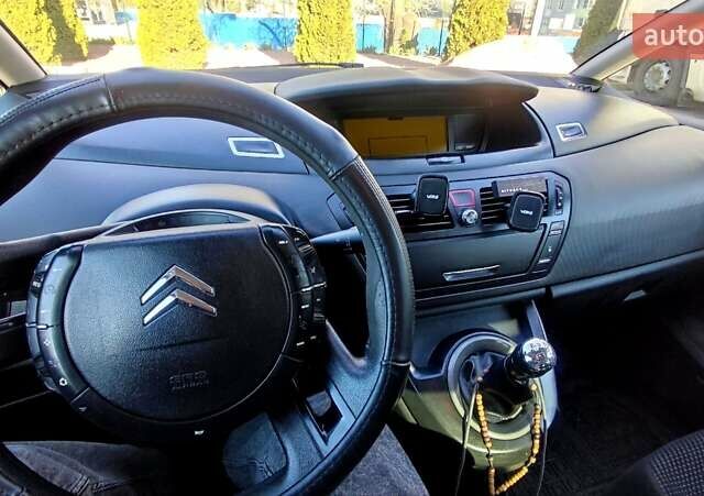 Сірий Сітроен С4 Пікассо, об'ємом двигуна 1.6 л та пробігом 295 тис. км за 5600 $, фото 12 на Automoto.ua