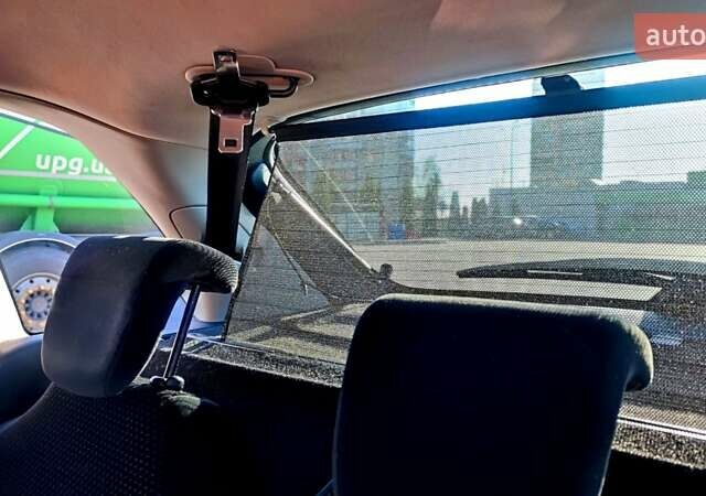 Сірий Сітроен С4 Пікассо, об'ємом двигуна 1.6 л та пробігом 295 тис. км за 5600 $, фото 15 на Automoto.ua