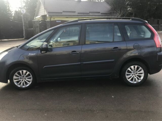 Сірий Сітроен С4 Пікассо, об'ємом двигуна 1.6 л та пробігом 330 тис. км за 5200 $, фото 4 на Automoto.ua