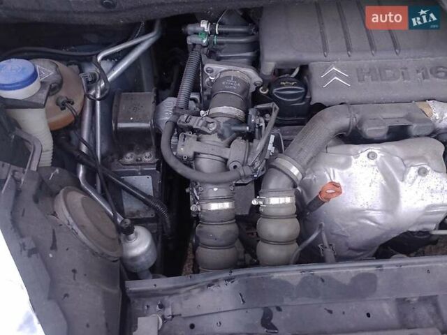 Сірий Сітроен С4 Пікассо, об'ємом двигуна 1.6 л та пробігом 211 тис. км за 6400 $, фото 11 на Automoto.ua