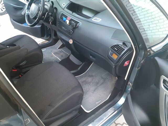 Серый Ситроен С4 Пикассо, объемом двигателя 1.6 л и пробегом 223 тыс. км за 5500 $, фото 6 на Automoto.ua