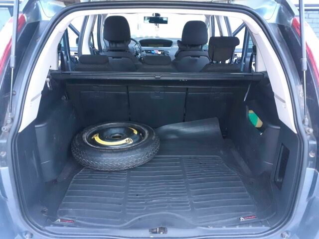 Серый Ситроен С4 Пикассо, объемом двигателя 1.6 л и пробегом 223 тыс. км за 5500 $, фото 9 на Automoto.ua