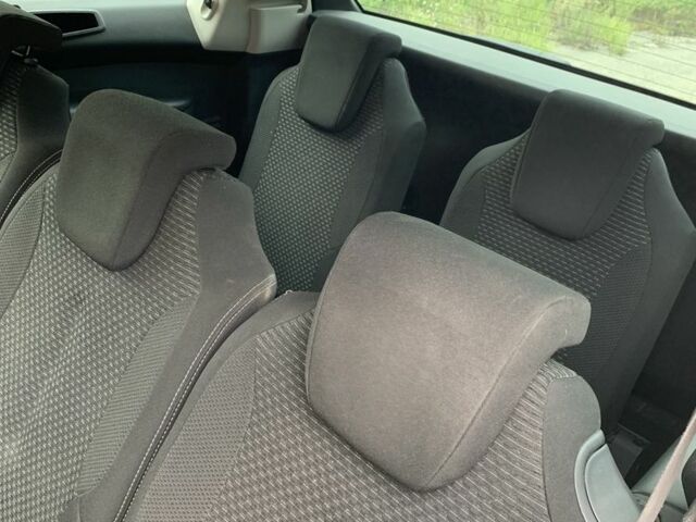 Серый Ситроен С4 Пикассо, объемом двигателя 2 л и пробегом 350 тыс. км за 6000 $, фото 7 на Automoto.ua