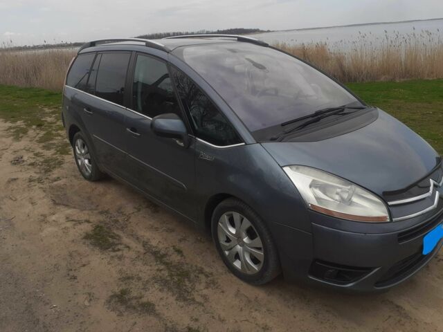 Серый Ситроен С4 Пикассо, объемом двигателя 1.6 л и пробегом 223 тыс. км за 5500 $, фото 1 на Automoto.ua