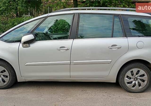 Сірий Сітроен С4 Пікассо, об'ємом двигуна 1.6 л та пробігом 255 тис. км за 3700 $, фото 4 на Automoto.ua