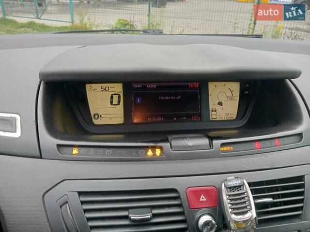 Серый Ситроен С4 Пикассо, объемом двигателя 1.56 л и пробегом 286 тыс. км за 6500 $, фото 22 на Automoto.ua