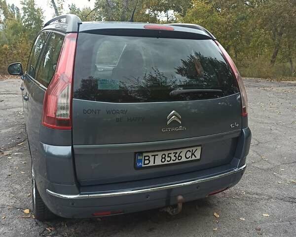 Сірий Сітроен С4 Пікассо, об'ємом двигуна 1.56 л та пробігом 300 тис. км за 6500 $, фото 5 на Automoto.ua