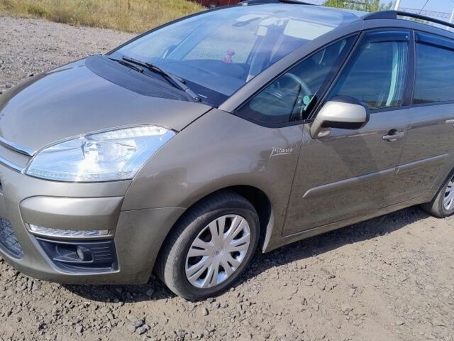 Сірий Сітроен С4 Пікассо, об'ємом двигуна 0 л та пробігом 250 тис. км за 6700 $, фото 1 на Automoto.ua