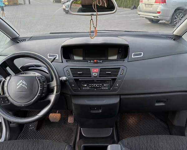 Сірий Сітроен С4 Пікассо, об'ємом двигуна 1.6 л та пробігом 201 тис. км за 6000 $, фото 21 на Automoto.ua