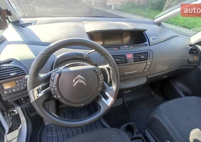 Серый Ситроен С4 Пикассо, объемом двигателя 1.56 л и пробегом 284 тыс. км за 7200 $, фото 1 на Automoto.ua