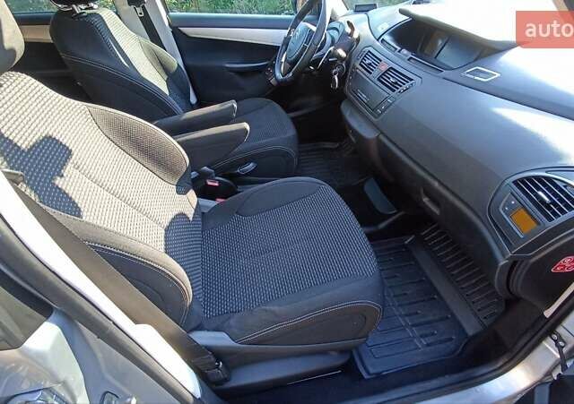 Серый Ситроен С4 Пикассо, объемом двигателя 1.56 л и пробегом 284 тыс. км за 7200 $, фото 7 на Automoto.ua